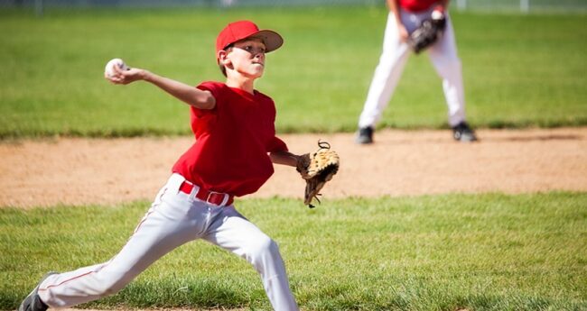 ChildrensHealth_2022-0302_LittleLeagueElbow little league pitcher