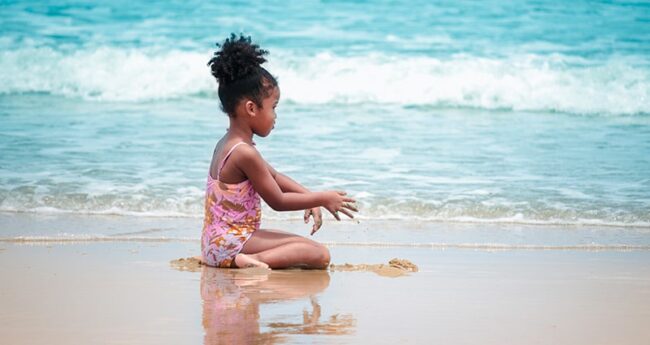 ChildrensHealth_20220522_DrowningDangersForKids girl by water's edge
