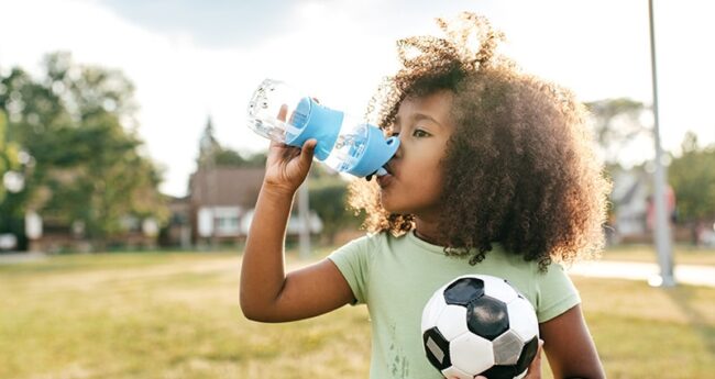 6556FMOL24-Hydration_Childrens-Health-Blogs-WAFB-Summer-Safety-Featured-Images